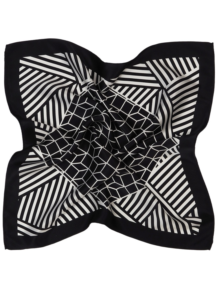 Gawroszka jedwabna dwustronna czarno-bia�a w geometryczne wzory 53x53cm AD5-002